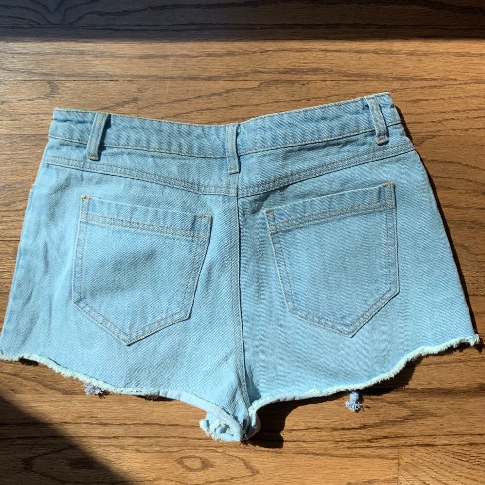 Tie Up Denim Shorts - Picture 4 of 4